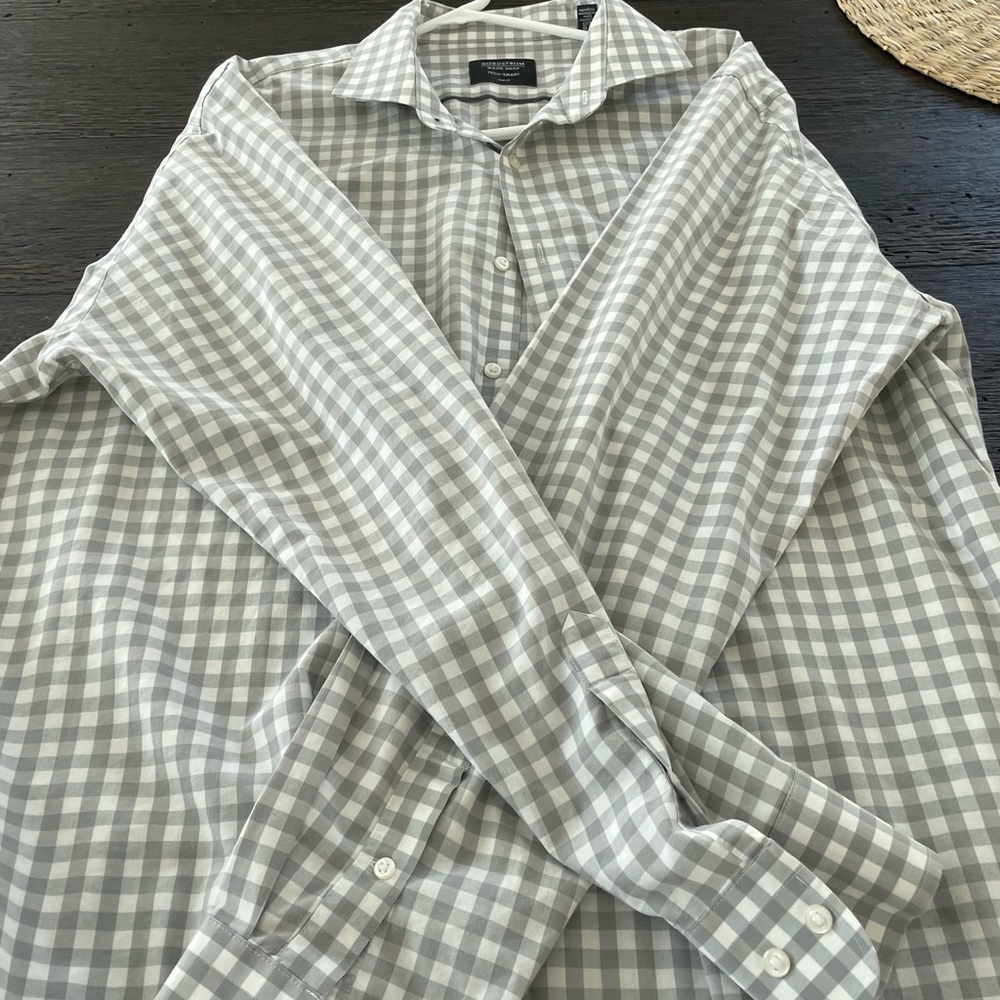 Nordstrom Men's Light Gray Plaid Shirt